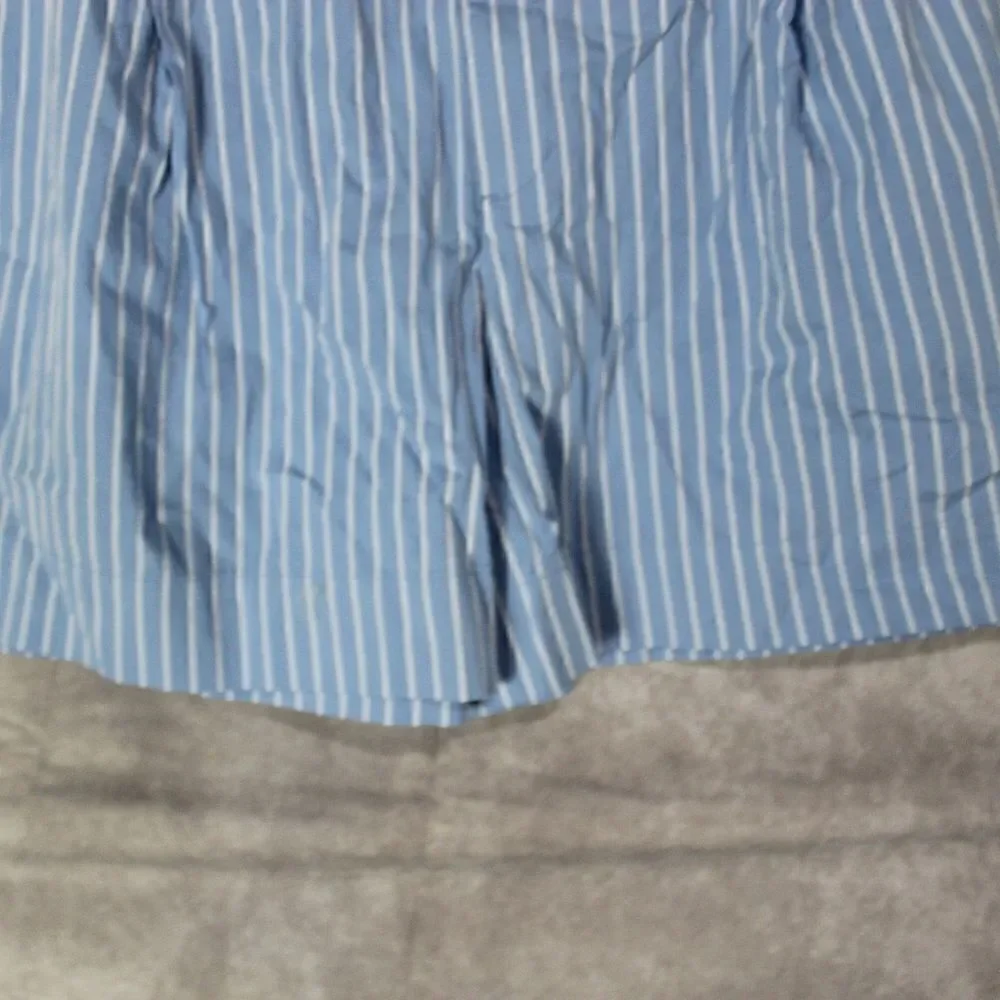‎Women's High Rize Poplin Shorts XS